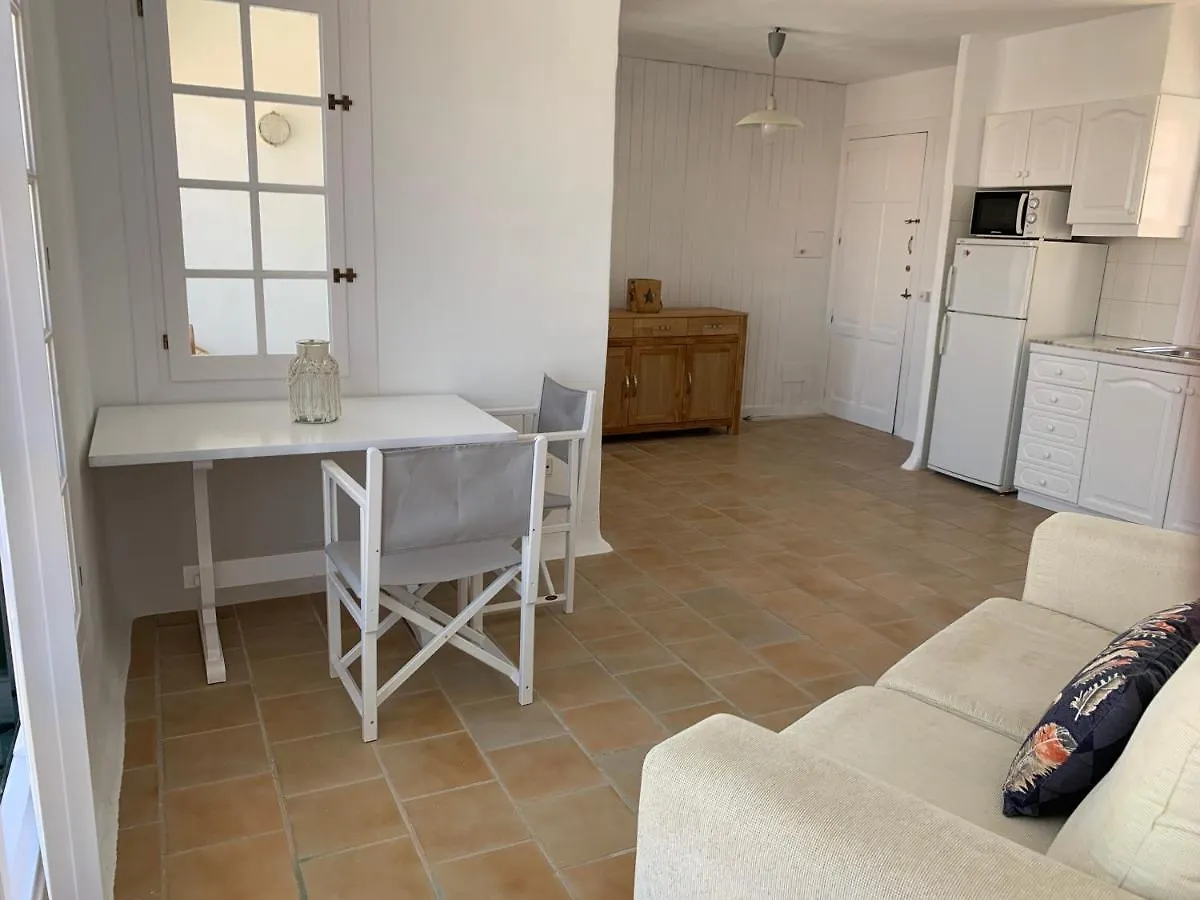 Apartamento En Frente De La Playa Son Parc Apartman